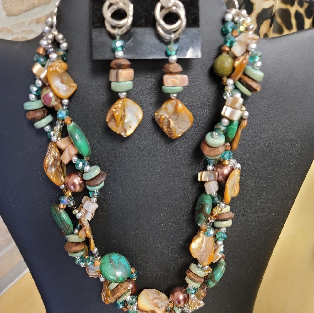 Green Turquoise & Chocolate Pearl Necklace Set